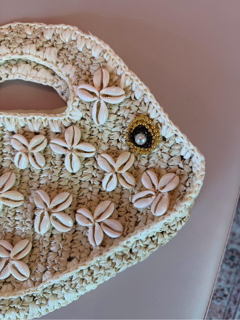 Handcrafted Fish-Shaped Crochet Straw Bag with Shell Accents - Picture 3 of 5